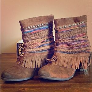 Naughty Monkey Suede PONCHO BOOT Tan Size: 8